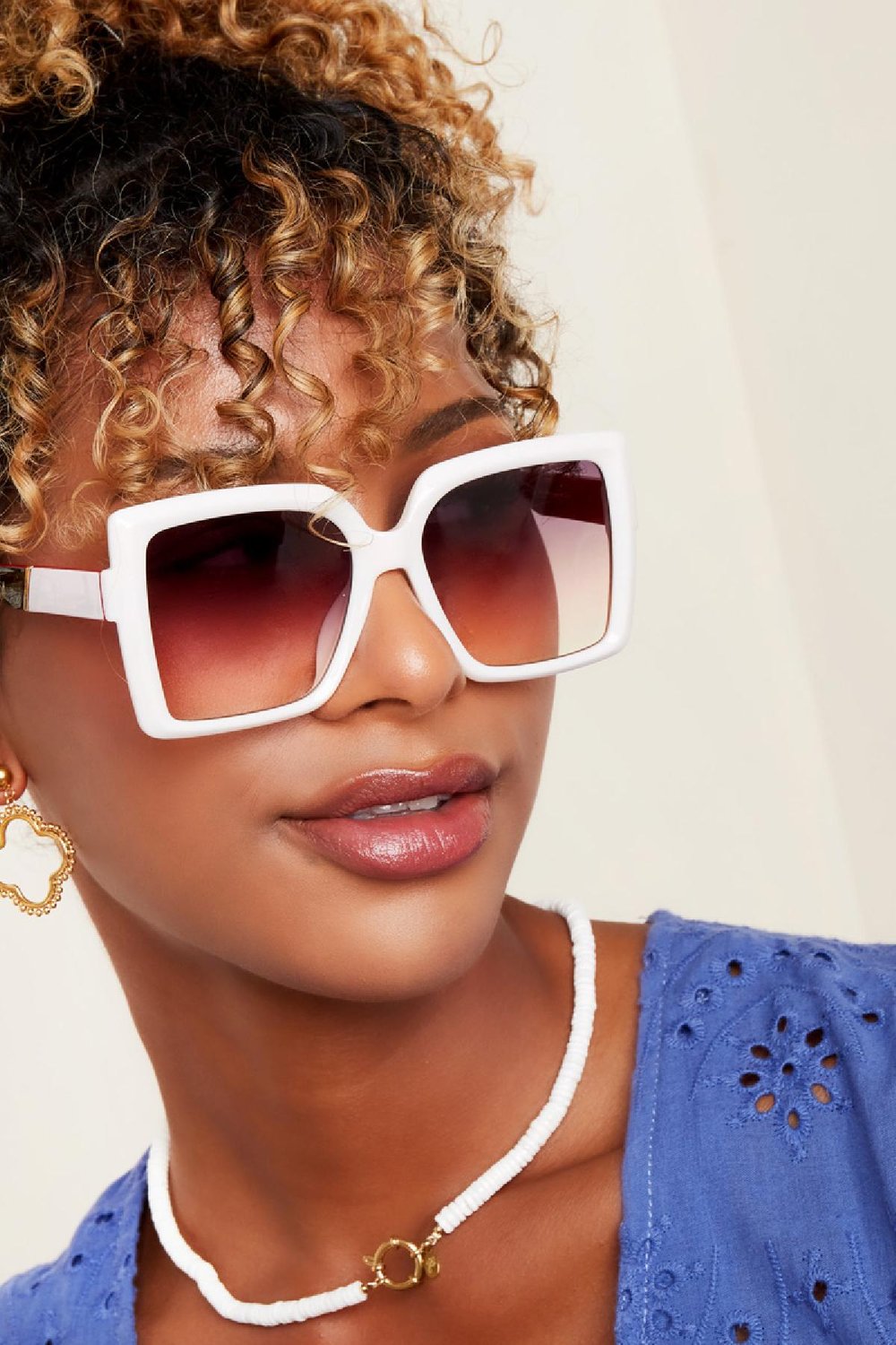 Orecchini a trifoglio punteggiato Gold Stainless Steel h5Immagine2